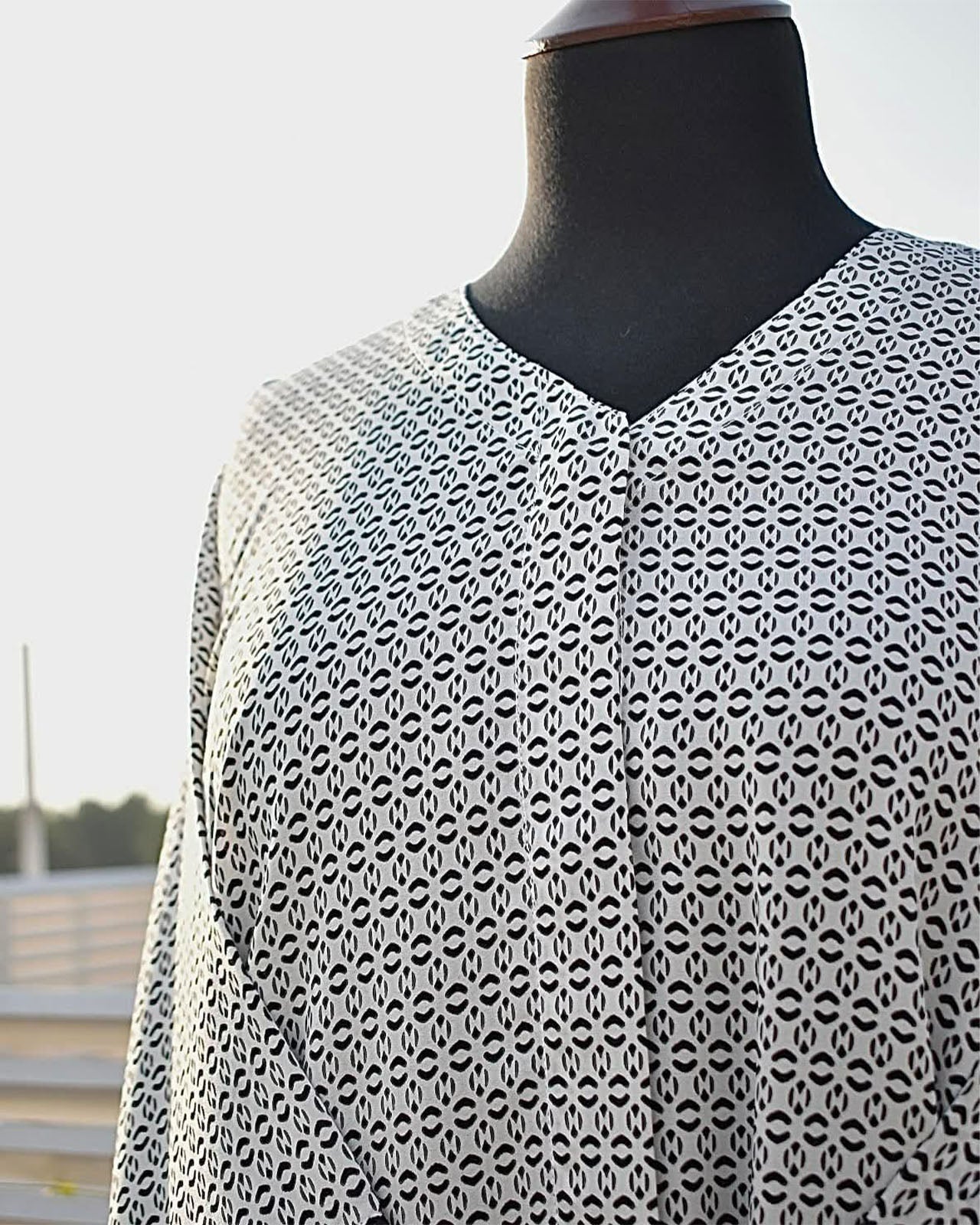 Black & White Georgette Abaya