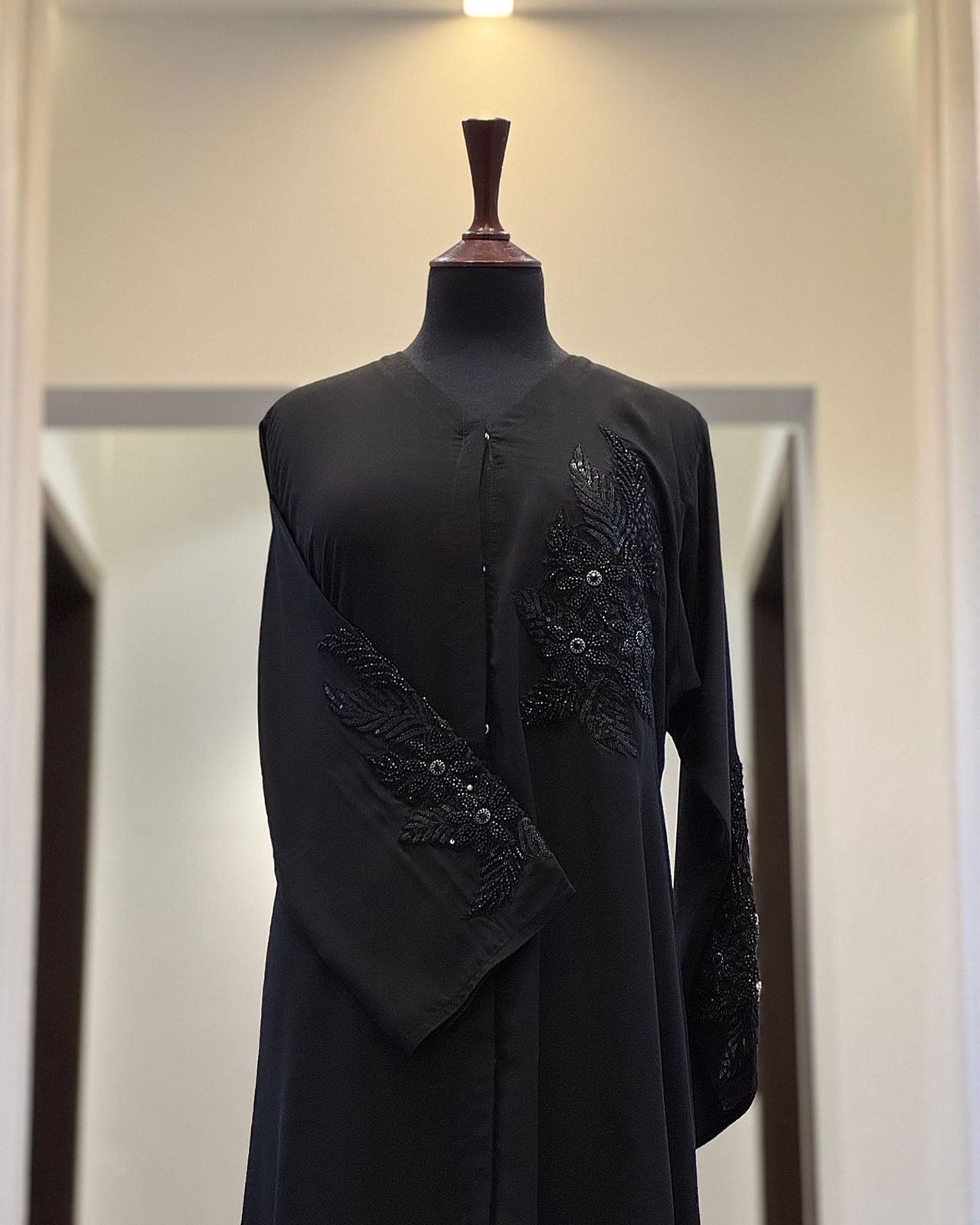 Belted Classic Black Abaya